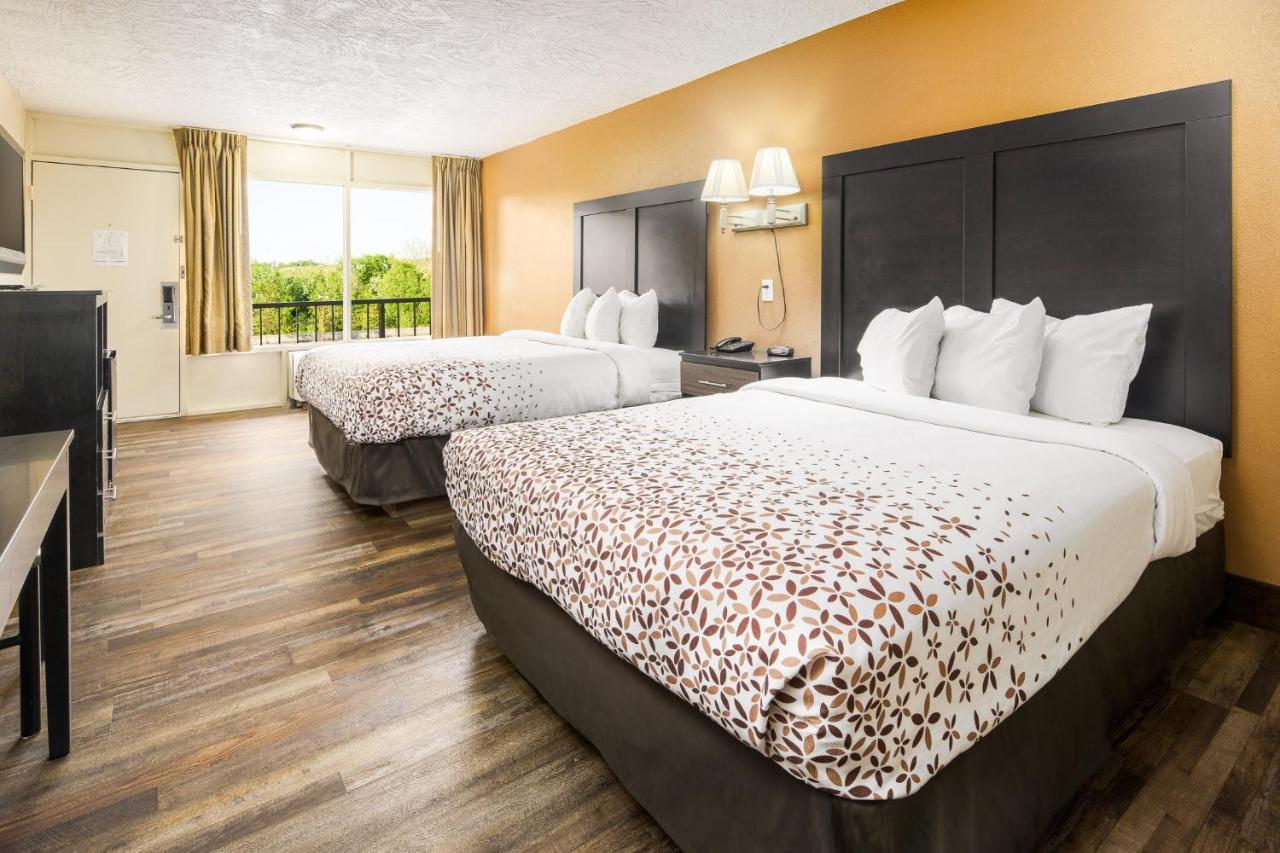 Americana Inn A Travelodge By Wyndham Pigeon Forge Exteriör bild