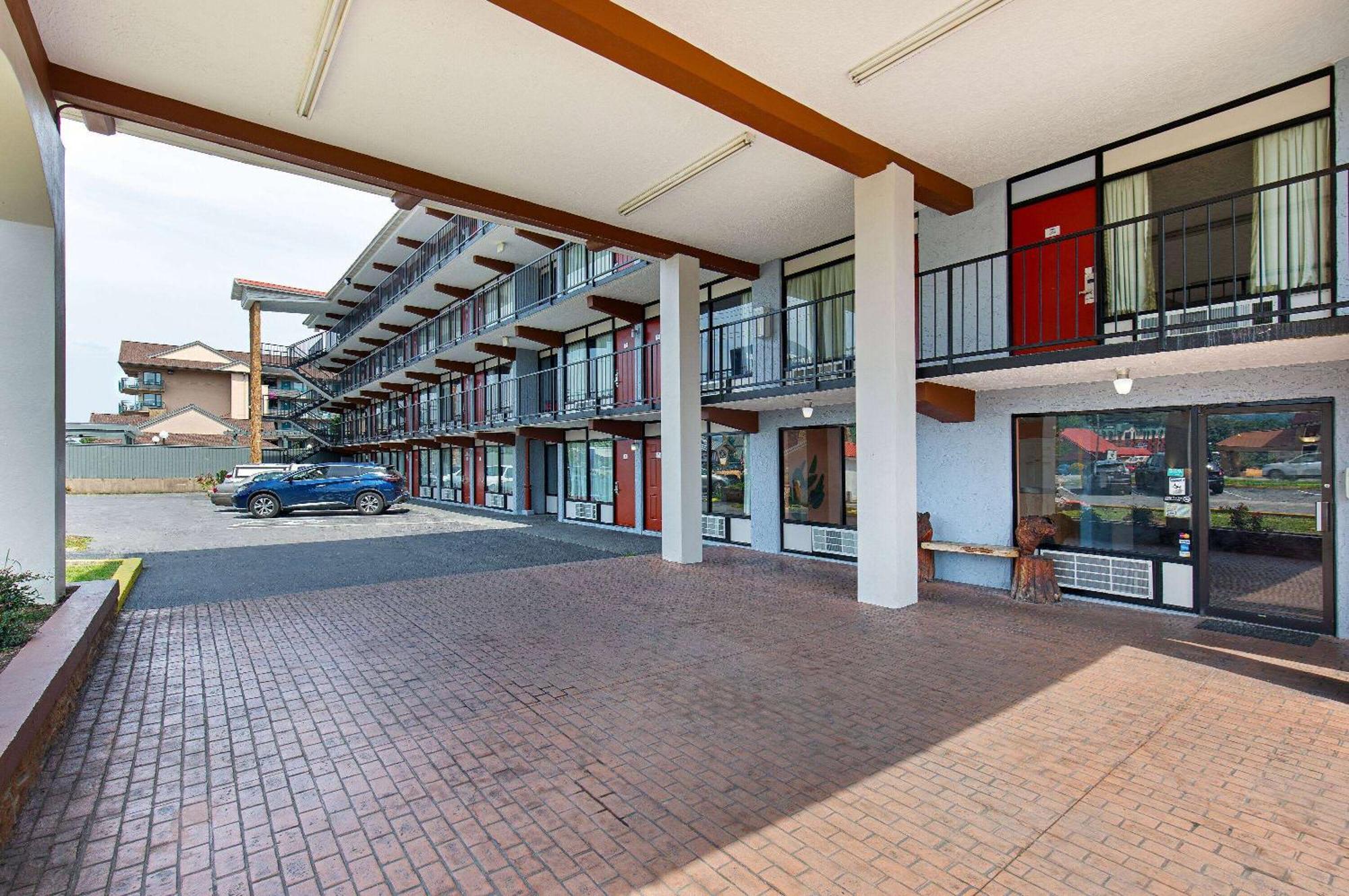 Americana Inn A Travelodge By Wyndham Pigeon Forge Exteriör bild